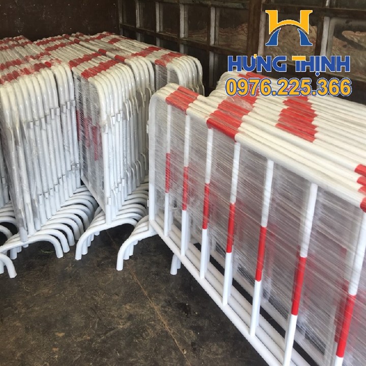 Rào chắn di động sơn màu trắng đỏ