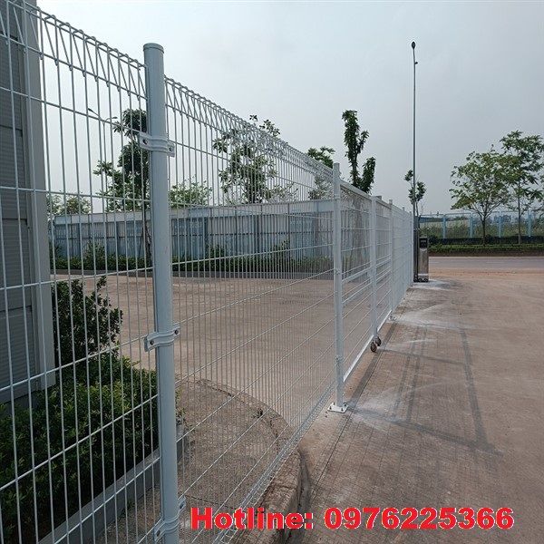 Hàng rào gập hai đầu sơn tính điện màu trắng