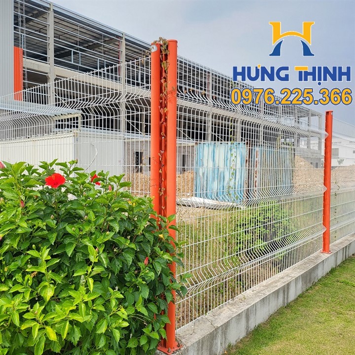 Hàng rào cột trái đào chấn sóng