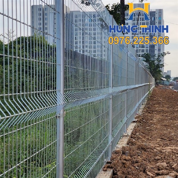 Hàng rào mạ kẽm nhúng nóng chấn sóng