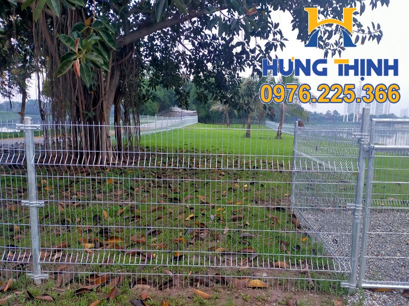 Lưới thép hàn rào mạ kẽm nhúng nóng chấn sóng trên thân