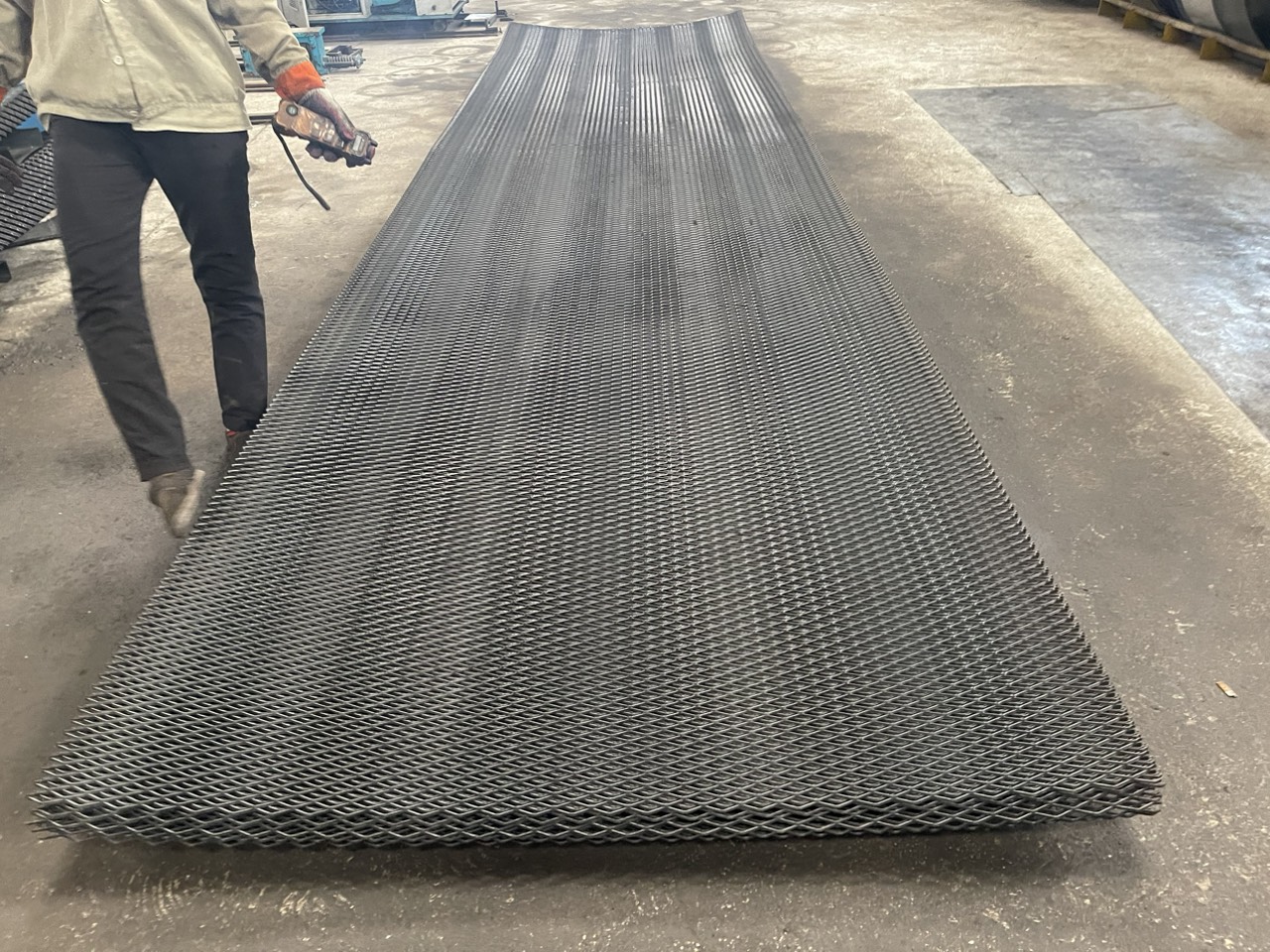 Lưới mắt cáo 4ly