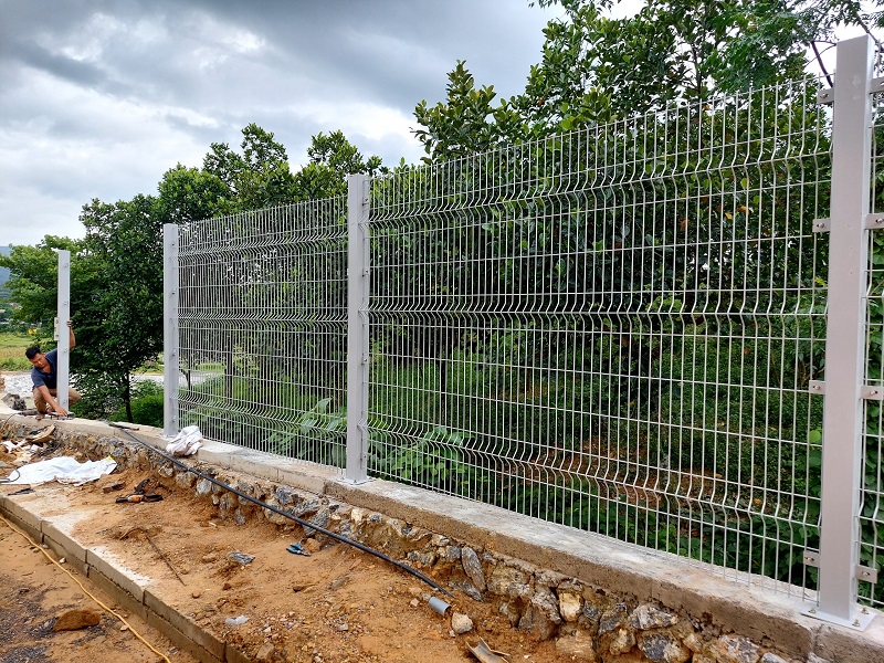 Hàng rào cột vuông